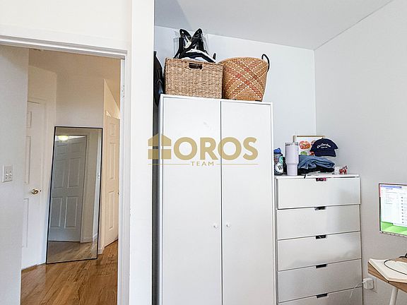 3rd image of 539 E 6th St APT 4C