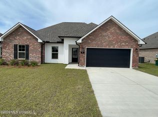 7 Gant Ln, Long Beach, MS 39560