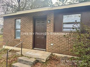 709 Melody Ln, Dothan, AL 36301