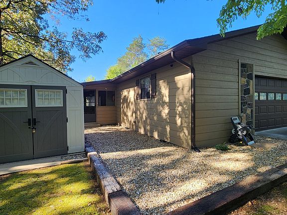 2nd image of 3317 Tanglewood Dr