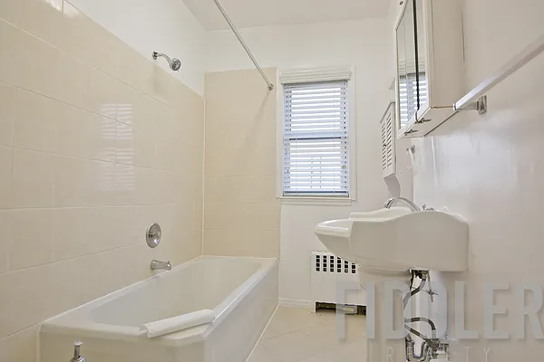 Rented by Fiddler Realty | media 6