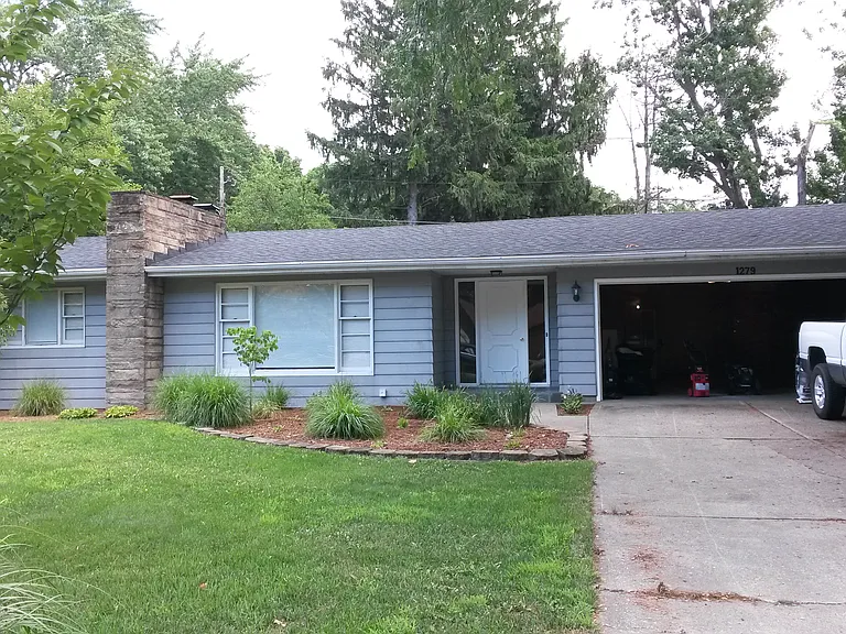1279 Pontiac Rd — Photo 28