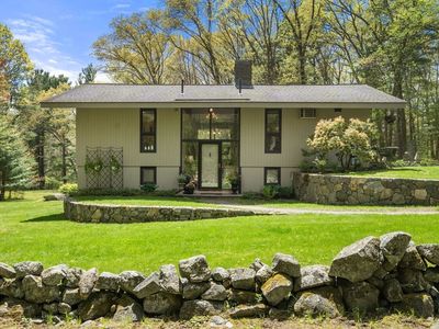 67 Woodland St, Sherborn, MA, 01770