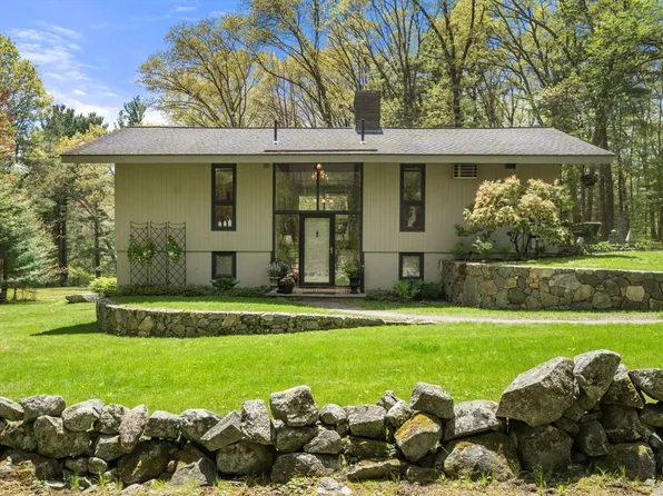 67 Woodland St, Sherborn, MA 01770