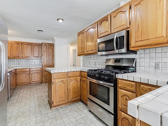 3rd image of 14025 Janwood Ln