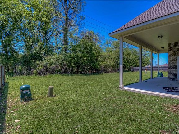 5th image of 634 Alder Ln