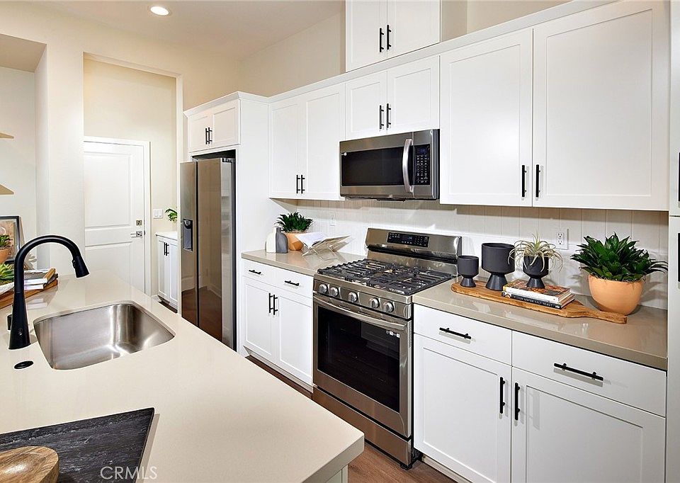 1st image of 4416 S Fairmount Paseo