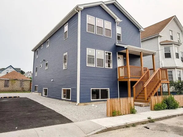139 Benedict St, Providence, RI 02909