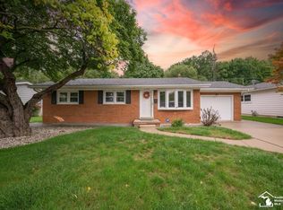 1136 Lavender St, Monroe, MI 48162