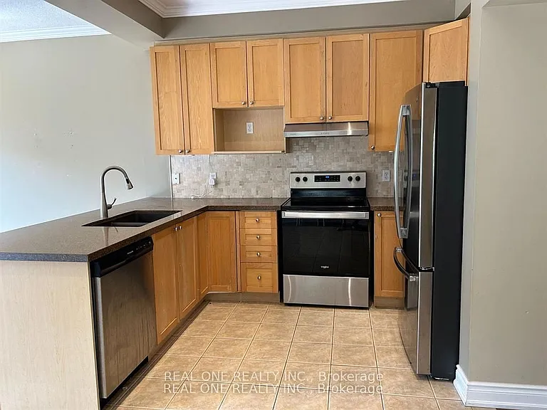 2460 Felhaber Cres — Photo 12