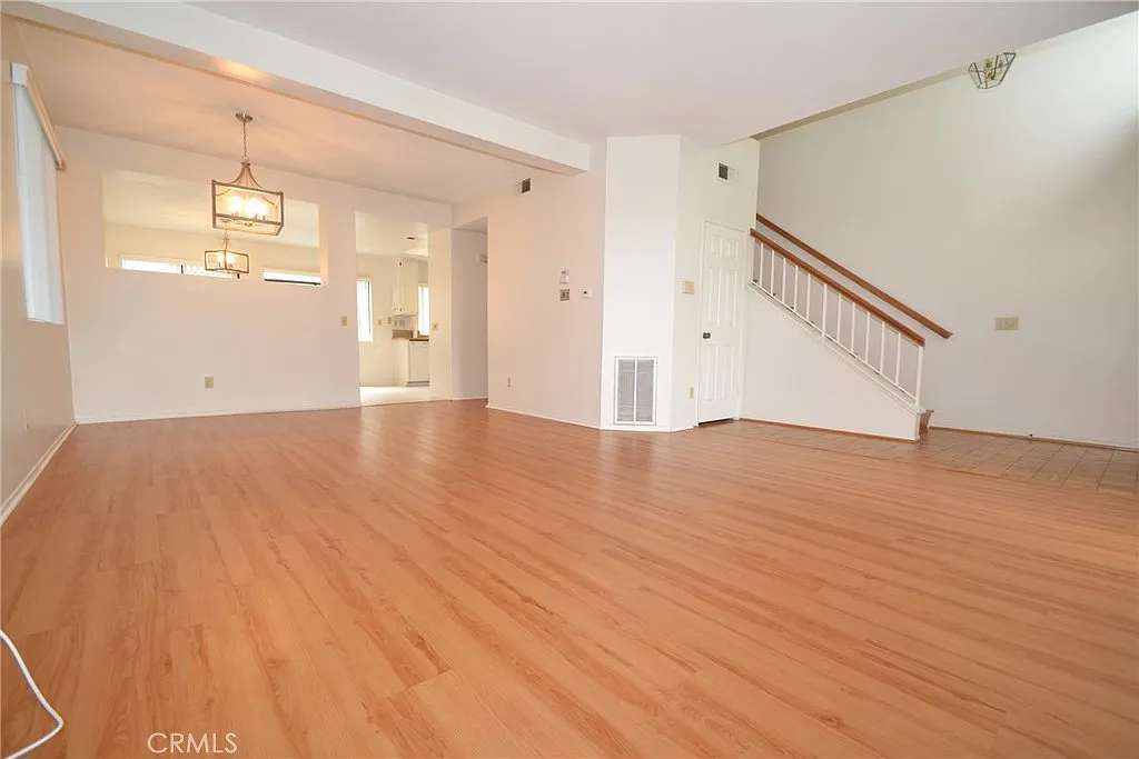 2 bed, 2.5 bath, 1529 sqft, $4,200 — Photo 4
