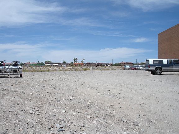 3rd image of 3184 Sweetwater Ave Lot 6