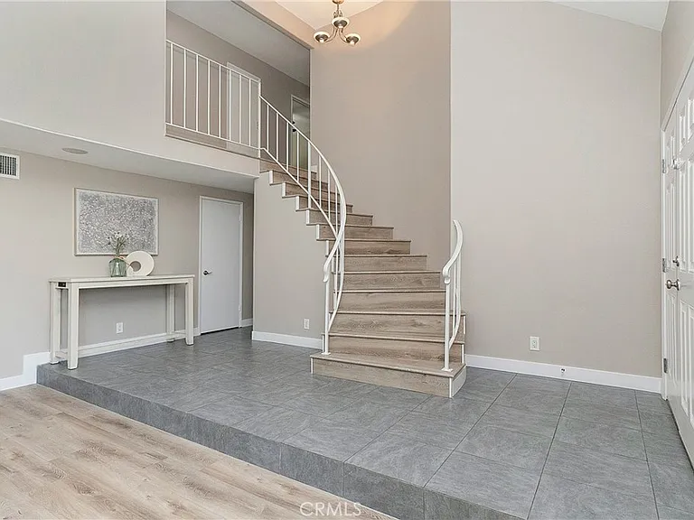 419 Fleming Ave — Photo 5