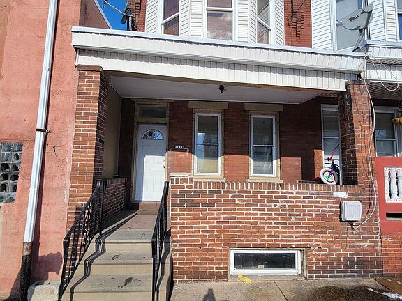 3rd image of 141 W Courtland St