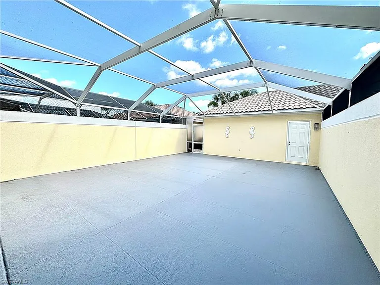 6182 Towncenter Cir — Photo 26