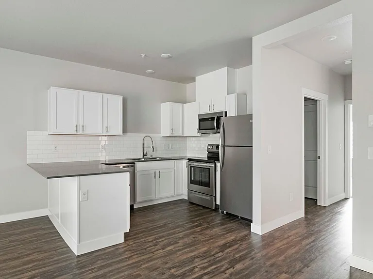 Arbor Crest Apartments — Photo 25