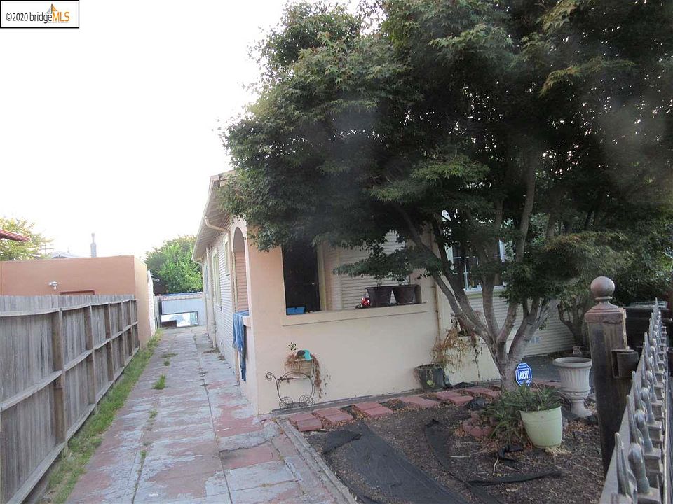 2nd image of 6027 Foothill Blvd