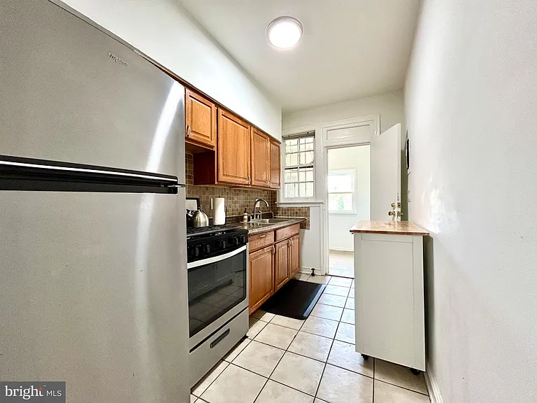 446 Mellon St SE #2 — Photo 1
