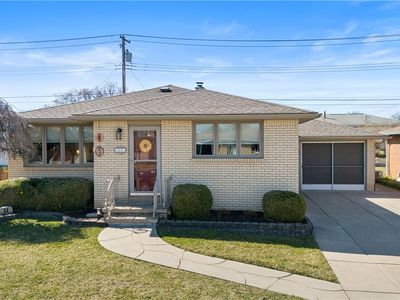 44 Lordan Dr, Cheektowaga, NY, 14227