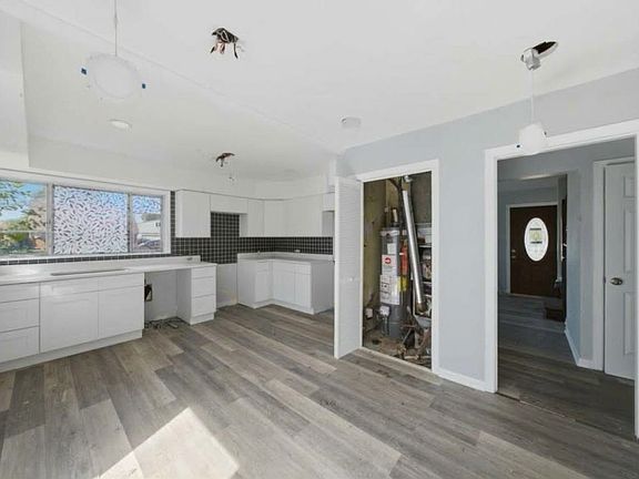 5th image of 17143 Ridgewood Ave