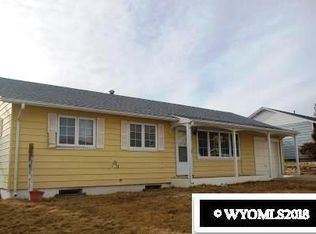 290 La Paloma Dr, Rawlins, WY 82301