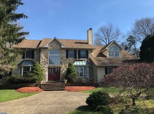 5 Pin Oak Ct, Voorhees, NJ 08043