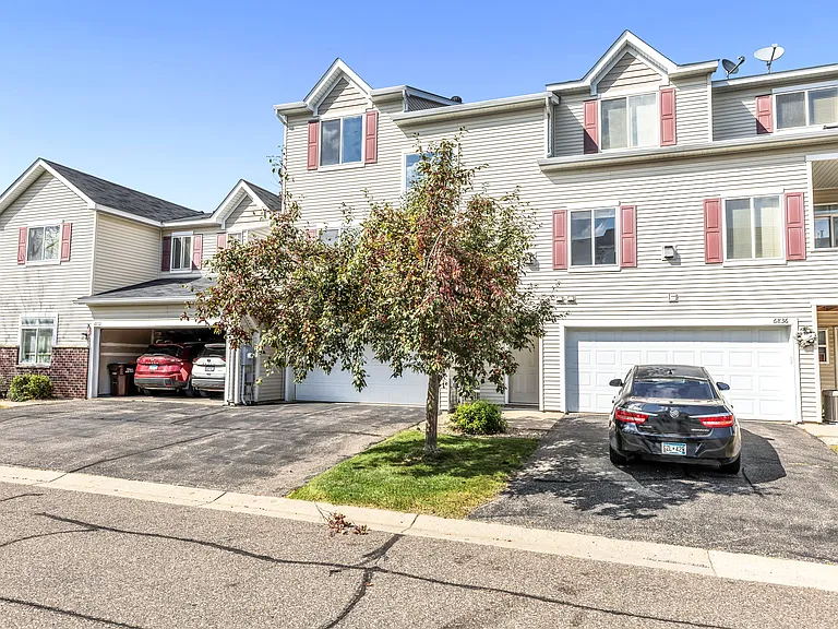 6834 Meadow Grass Ln S — Photo 6