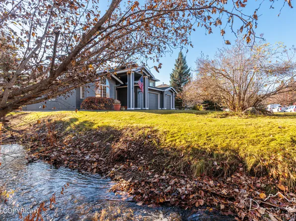 2048 Meander Dr, Anchorage, AK 99516