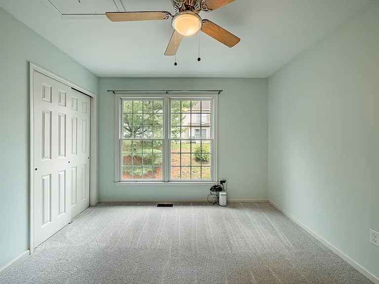 9 Oak Leaf Ln — Photo 14