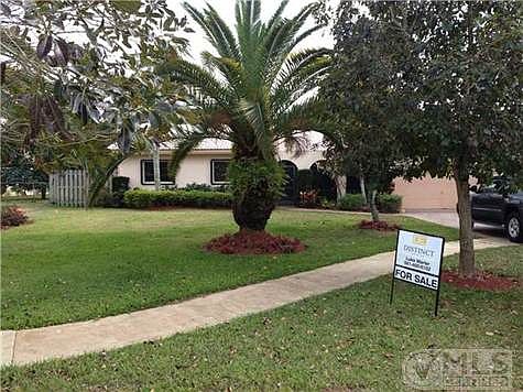4th image of 8756 SW 51st Ct