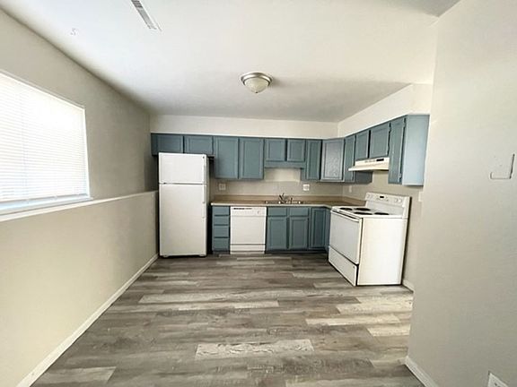 4th image of 4445-4491 E Pikes Peak Ave #2B-1BA