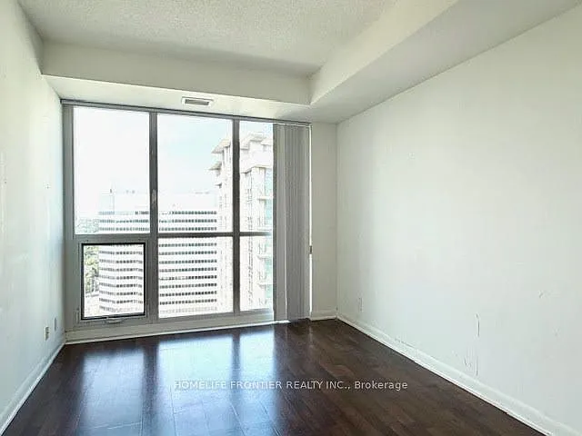17 Anndale Dr #Penthouse 201 — Photo 10