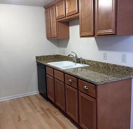 2nd image of 2018 N Oakland Ave #1-001