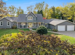 43W140 Campton Hills Rd, Elburn, IL 60119