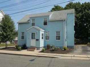 34 Mount Pleasant St, Woburn, MA 01801
