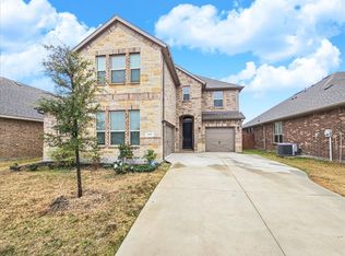 290 Shari Dr, Midlothian, TX 76065