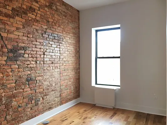 Rented by Lang Realty LLC | media 30