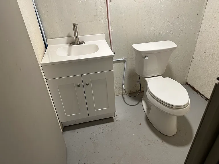 Brand new half bath.