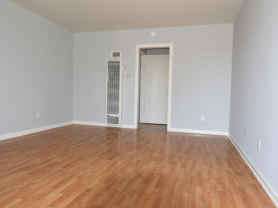 1st image of 11925 York Ave APT E