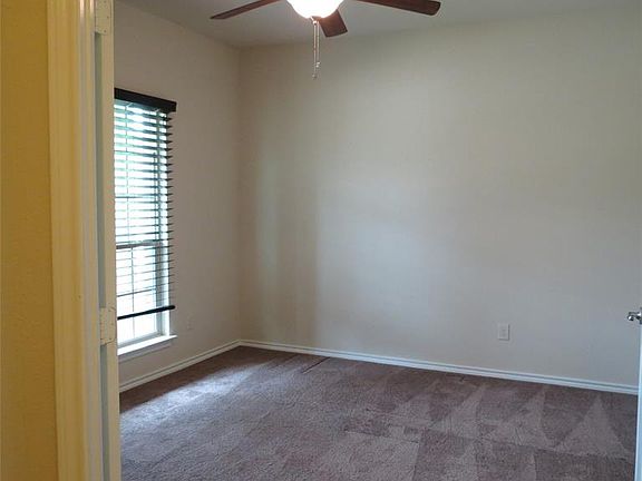 4th image of 15737 Carlton Oaks Dr