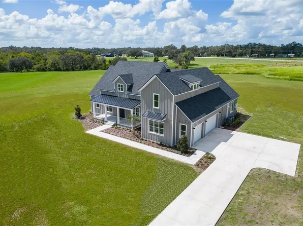 8505 Alafia Hills Dr, Plant City, FL 33567