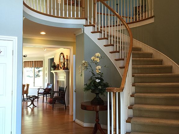 4th image of 55135 Whispering Hills Dr