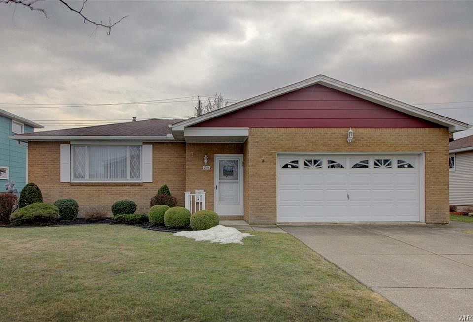 1st image of 251 Enez Dr