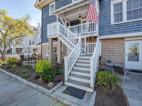 3rd image of 637 Wesley Ave Unit 637G
