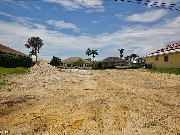 2nd image of 1716 SW 44th St