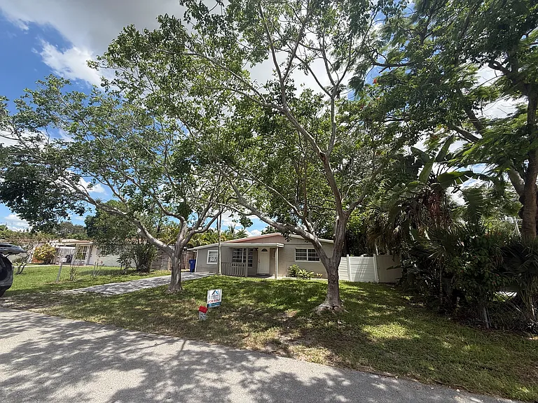5627 Simms St — Photo 44