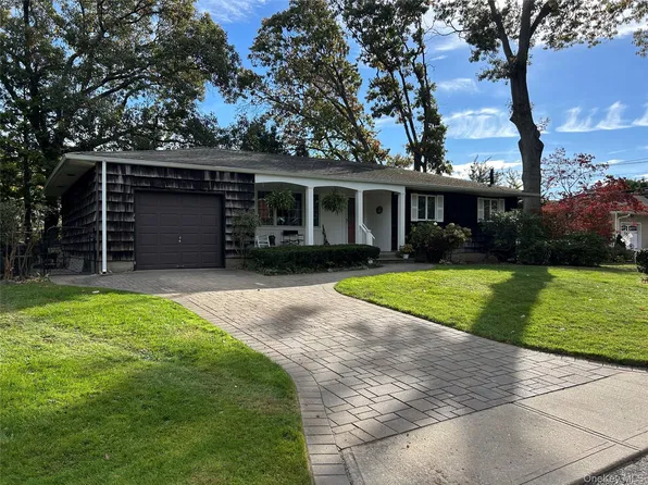 19 New York Avenue, Port Jefferson, NY 11776