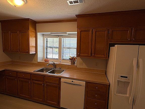 5th image of 1210 Watermark Ct
