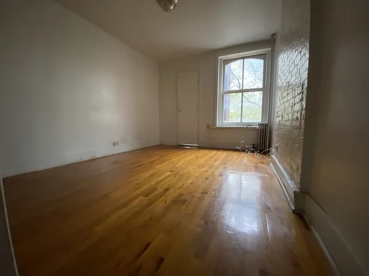 Rented by Douglas Elliman | media 14