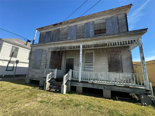 414 Christopher Columbus Blvd, Galveston, TX 77550